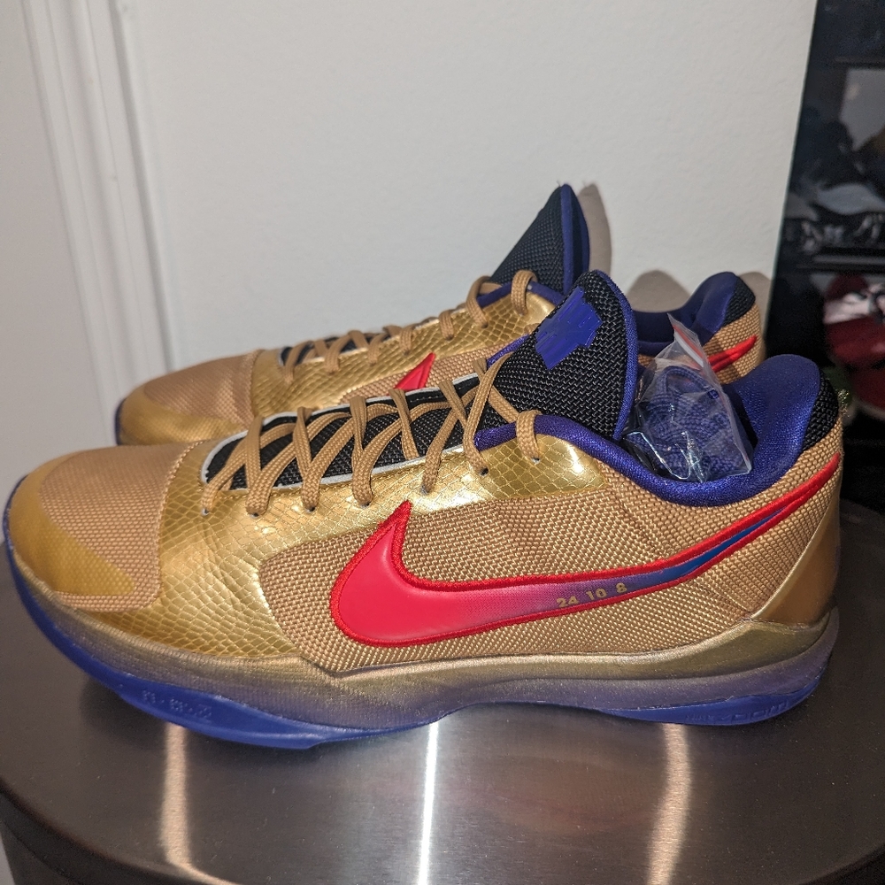 Kobe 5 Protro Hall of Fame